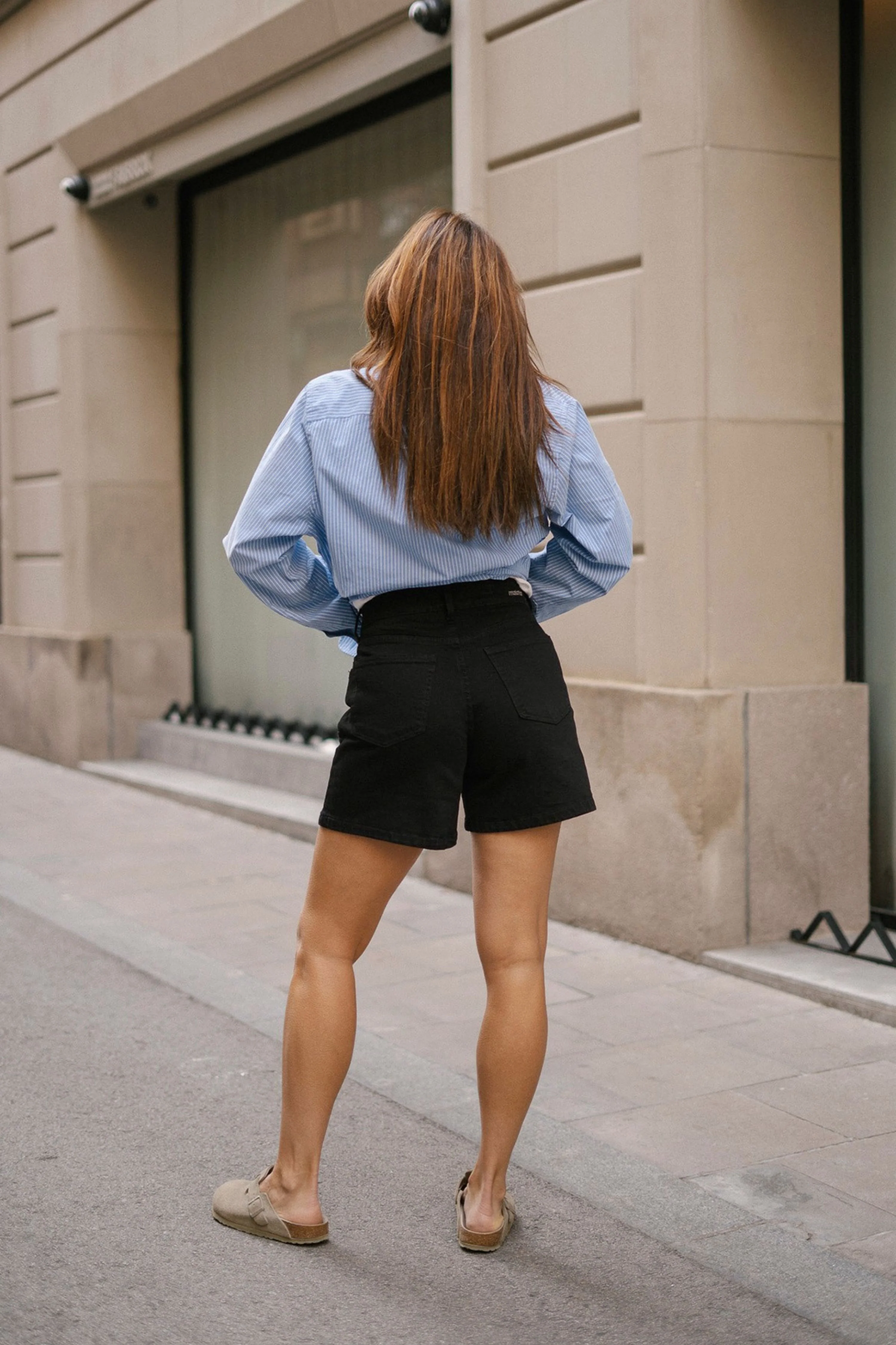 RELAXED SHORTS - BLACK - Image 7